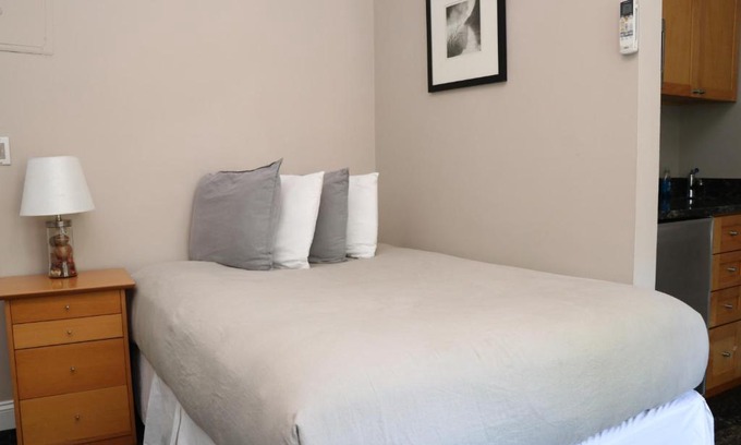 Columbus Apartment | Stylish Downtown Studio, #32