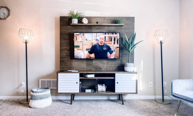 Rexburg Apartment | *Stylish Entire Apartment. FREE Parking/Wifi/Hulu*
