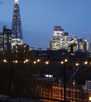 East Walworth Apartment | Stylish experience at centrally-located flat