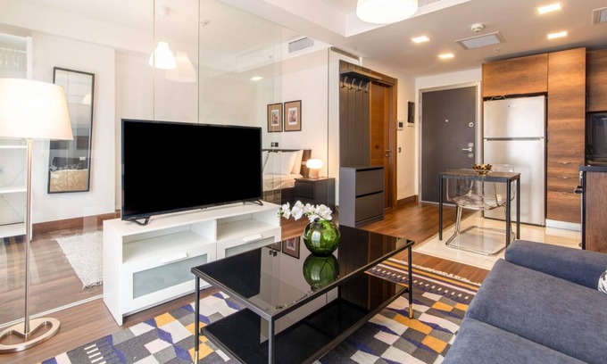 Bomonti Apartment | Stylish Flat with Central Location in Sisli