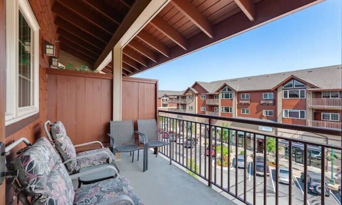 Coeur d'Alene Condo | Stylish, fully equipped 2-bed/2-bath condo in Riverstone Village