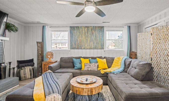 Mosby House | Stylish Haven 11 Minutes from the Richmond Airport