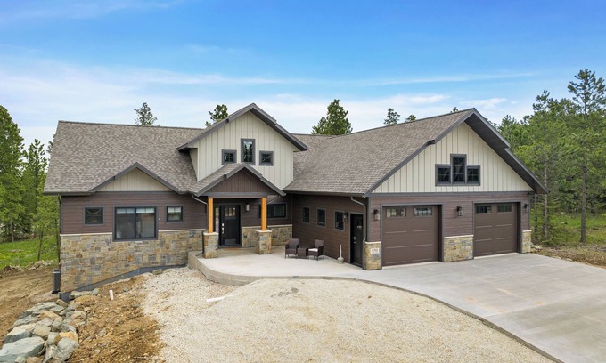 Lead House | Stylish home with hot tub, pool access, wifi and garage