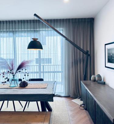Pakuranga Apartment | Stylish Industrial Holiday House in Pakuranga Free Wifi Netflix