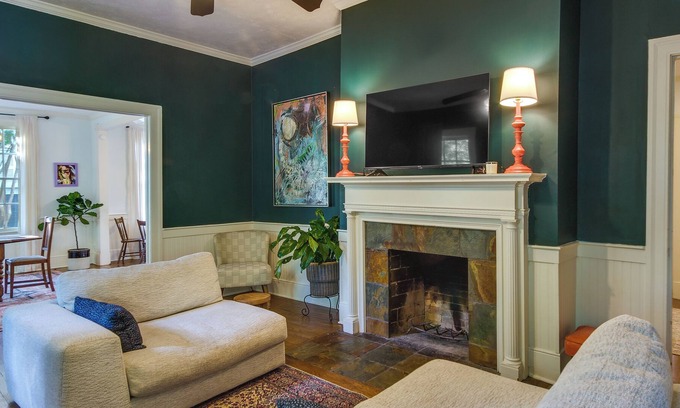 Greater Belhaven House | Stylish Jackson Home: Walk to Dining & Shops!