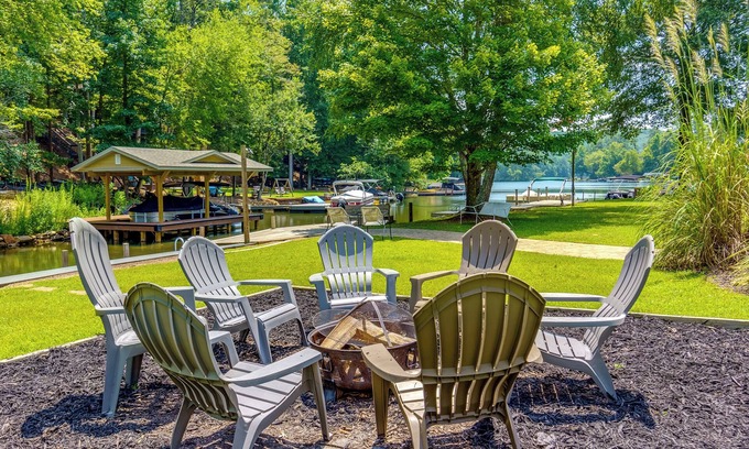 Waleska House | Stylish Lake Front Home on Flat lot w/ Private Dock!