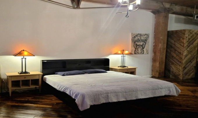 Detroit Apartment | Stylish Loft City & River Views!