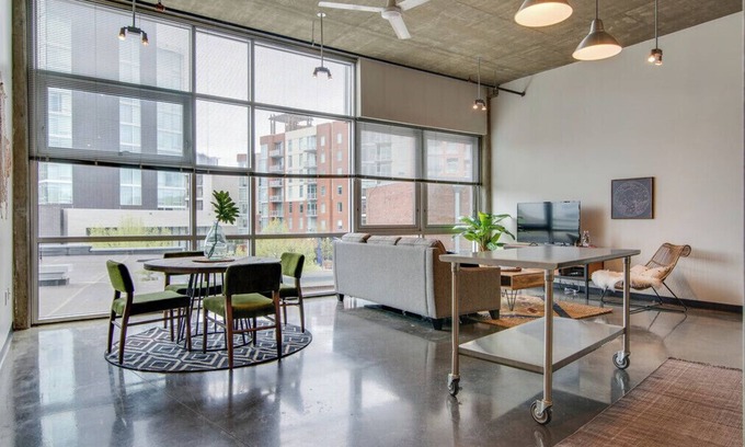 Edgehill Apartment | Stylish Loft Near Downtown Nashville!