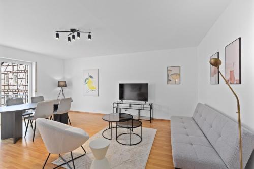 Offenbach am Main Apartment | Stylish Maisonette - Near Frankfurt & Airport!