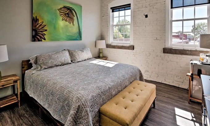 Hickory Apartment | Stylish & Modern King Suite in Downtown Hickory!