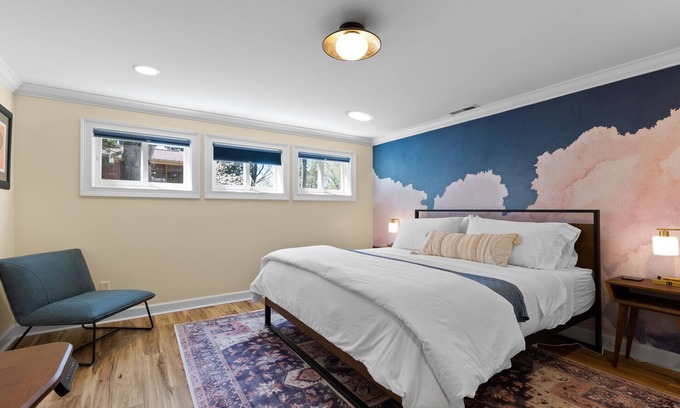 Chattanooga House | Stylish North Shore Suite - perfect location