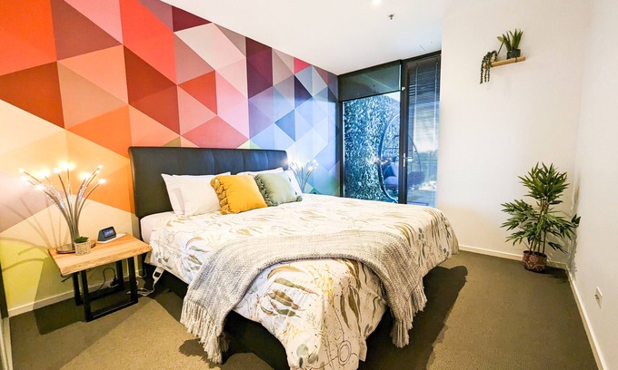 Braddon Apartment | Stylish oasis in the heart of Canberra CBD, free parking