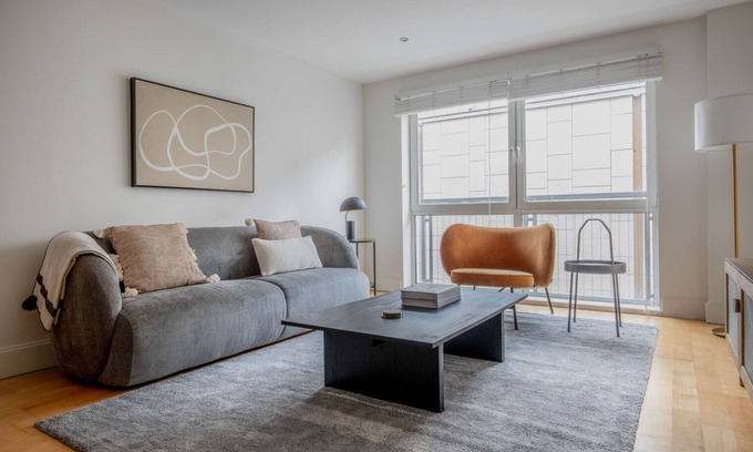 Pimlico Apartment | Stylish Pimlico 2BR w/Concierge, nr Victoria Station, by Blueground