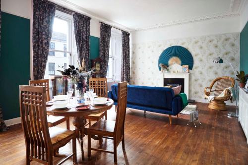 Cupar Apartment | Stylish Private Flat Near St. Andrews Golf Course
