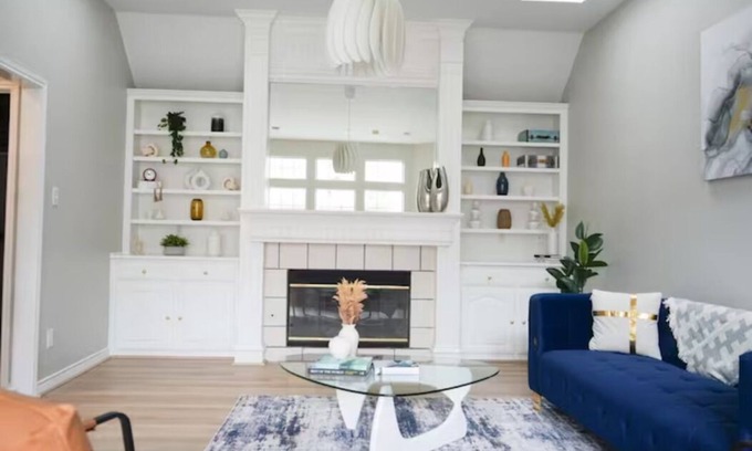 Dallas County House | Stylish Retreat with Game Room