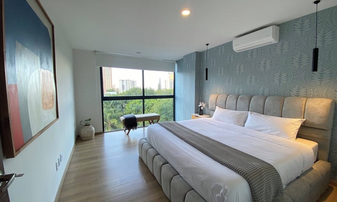 Providencia Apartment | Stylish Sky Suite/Daily Clean