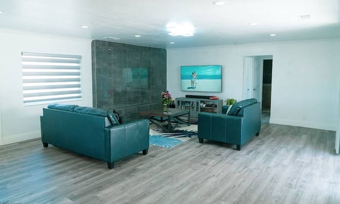 Tracy House | Stylish & Spacious House for Ultimate Relaxation!