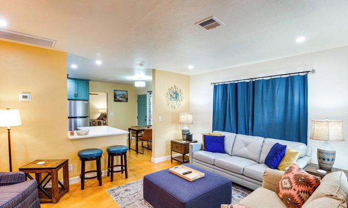 Sam Hughes House | Stylish Tucson Townhome < 1 Mi to Arizona Stadium!
