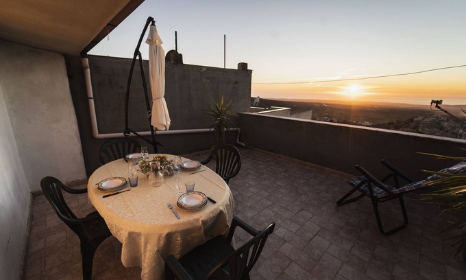 Cuglieri House | Su 'e Torigheddu - Typical Cousin house with panoramic terrace