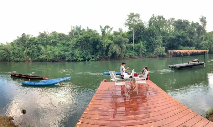 Thong Pha Phum Resort | Suan Ruen Rom view raft