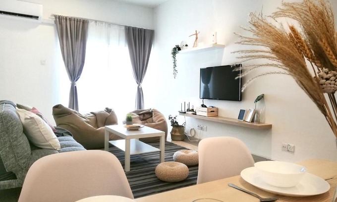 Usj 1 Apartment | Subang City Residence, Spacious Home with Balcony, Walking Distance to Summit, 5min to Sunway