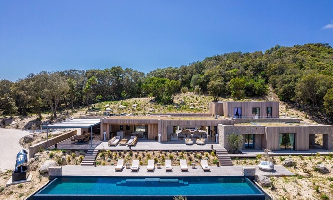Maora Villa | SUBLIME VILLA WITH SEA VIEW WALKING DISTANCE TO THE SEA