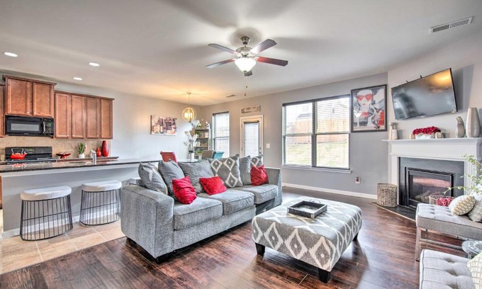 Church Street House | Suburban Atlanta Vacation Home about 3 Mi to Airport!