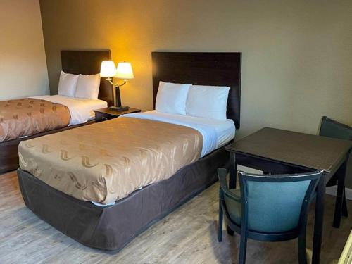 St. Andrews Hotel | Suburban Studios Columbia - Harbison