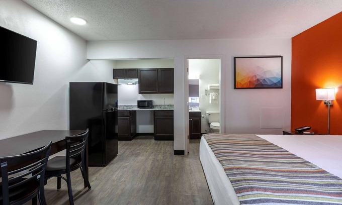 Arcadia Hotel | Suburban Studios Spartanburg - I-26