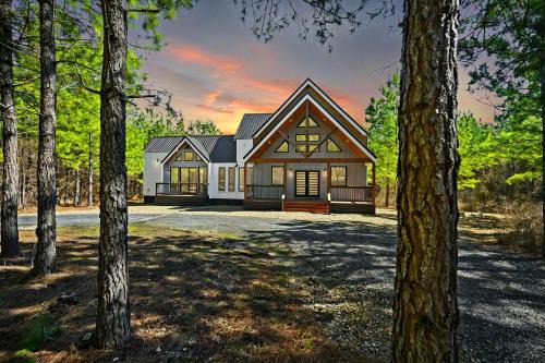 Broken Bow House | Sugar Bear Den Stay for 10