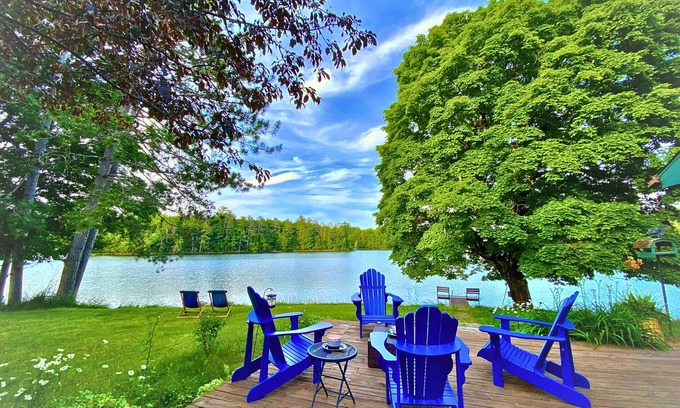 Park Falls House | Sugar Maple at Hansen Lake, 6 Beds, Historic Charm