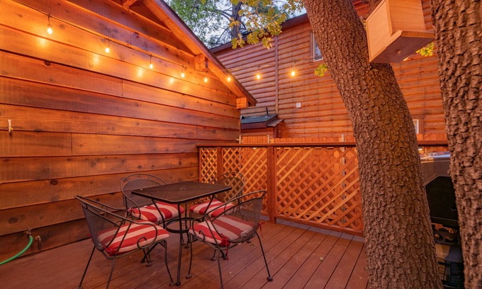 Sugarloaf House | Sugar Pine - Portable A/C, Barbecue, Deck, Barbecue