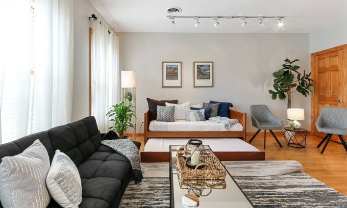 Lake Geneva Apartment | Suite 725 on Main |Recently Face-Lifted |Walkable Dwntwn Condo |Parking |Dining |Nightlife |Shopping