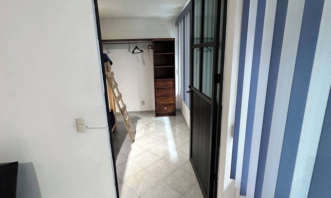 Cuautitlan Izcalli Apartment | Suite #8 near Auto Mex-Qro.