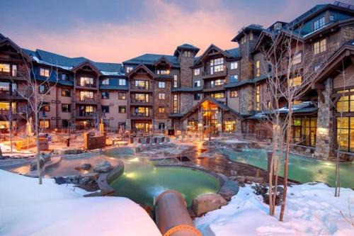 Breckenridge Apartment | Suite at Grand Lodge Peak 7 Ski-in/out