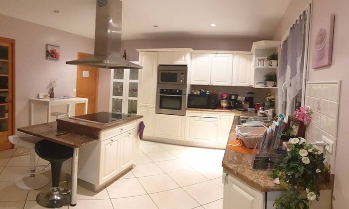 Corbeil-Essonnes Bed & Breakfast | Suite privée 30min de PARIS