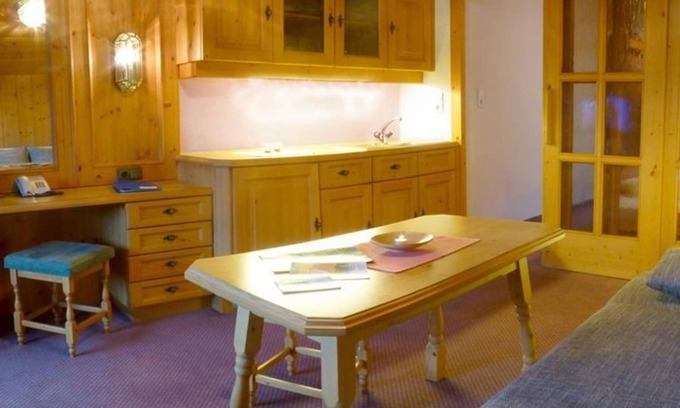 Obsteig Bed & Breakfast | Suite "Schwalbennest" f. 2-3 pers. - Pension Alpenhof - Feel-good pension
