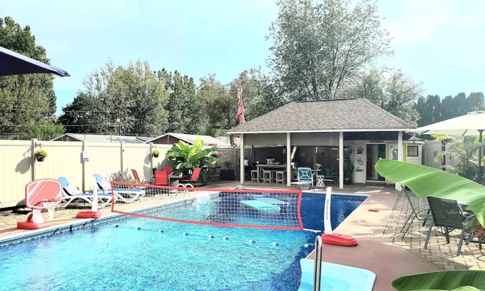 Bressler-Enhaut-Oberlin House | Suite Spot Vacay Oasis by Hershey