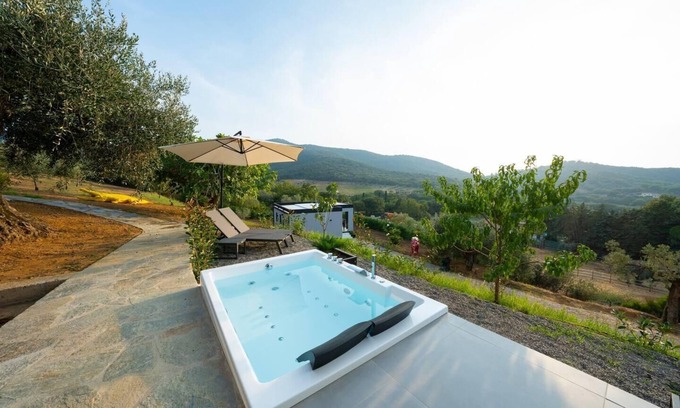 Scarlino Apartment | Suite with a breathtaking view and hot tub
