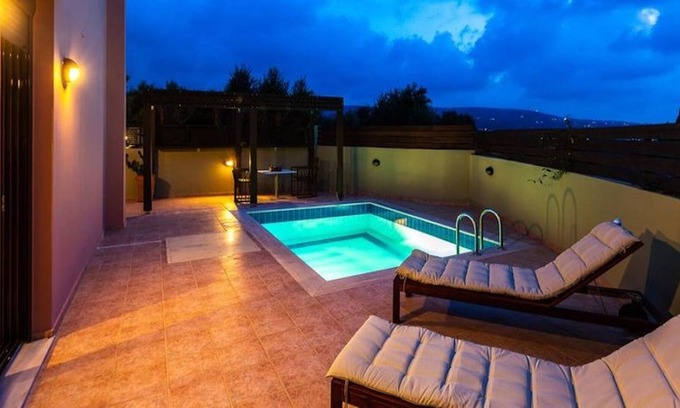 Loutra House | Suite With Private Pool