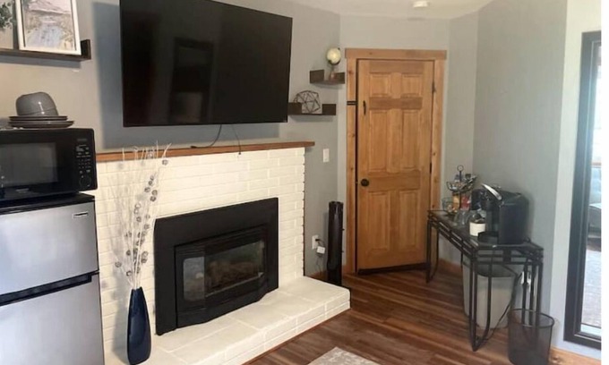 Downtown Anchorage Apartment | 'Suitest' Spot Downtown.