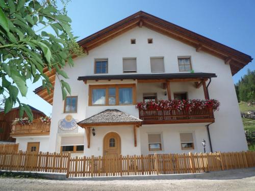La Valle Apartment | Sumaela Apartments