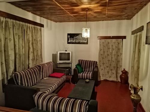 Bandarawela House | Sumanagiri Holiday Home