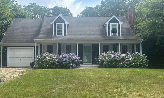 Bass River House | Summer 2026: World Cup + Cape Cod Escape! 3 minute walk to the beach! BOOK EARLY