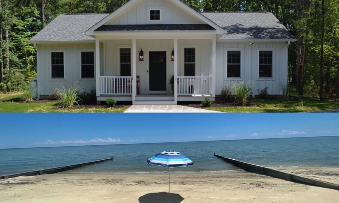 Reedville House | Summer Breeze waterfront NEW home with private beach and dock