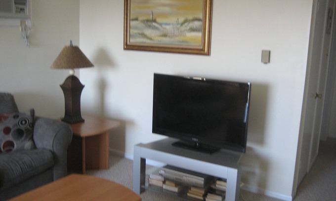 South End Condo | Summer Condo-Family Friendly-2 blocks from beach with sunset views