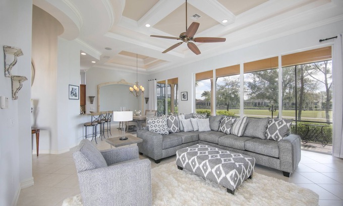 The Majors House | Summer discounts! Upscaled Luxury home in Naples Lely Resort. Recently updated