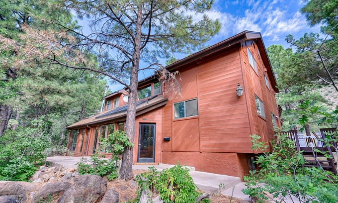 Swiss Manor House | SUMMER SALE! Ultimate Group Gathering - 6bd 5bth in Flagstaff on National Forest