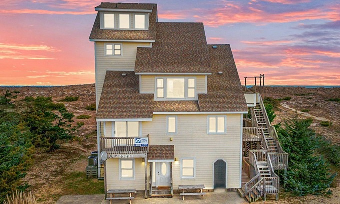 Waves House | SUMMER SAVINGS - Oceanfront Dog Friendly w/Pool, Hot Tub, Game Room, Cargo Lift