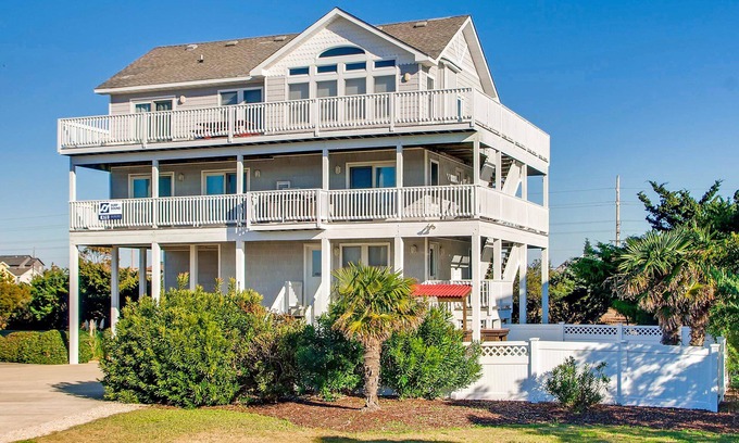 Wind Over Waves House | SUMMER SAVINGS Semi-Soundfront Dog Friendly w/Pool, Hot Tub, Game Rm, Boat Ramp